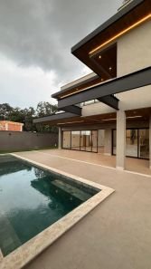 Sobrado frente mata a venda Jardins França - Goiânia - Goiás